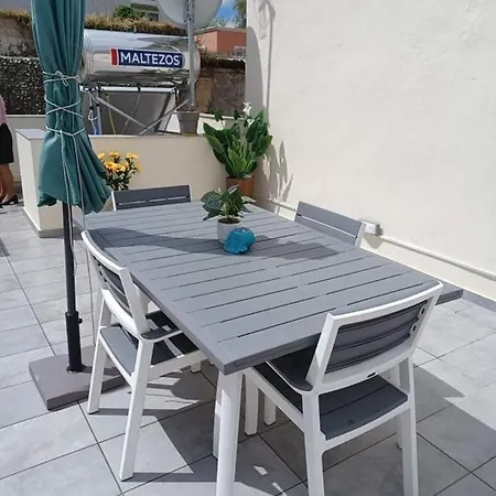 Lolos' House Rhodes City